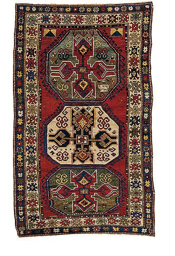 A Lori Pambak Kazak Rug circa 1900 Lot 33