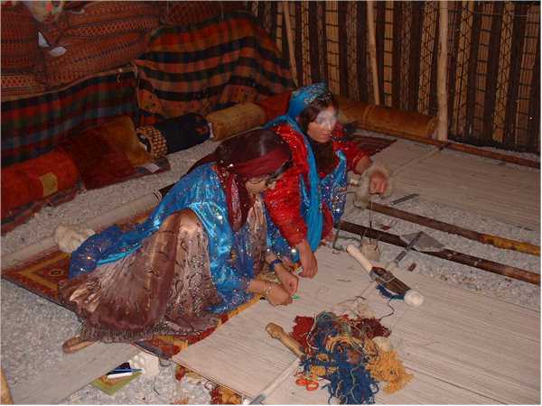 Zollanvari Gabbehs being woven in Iran
